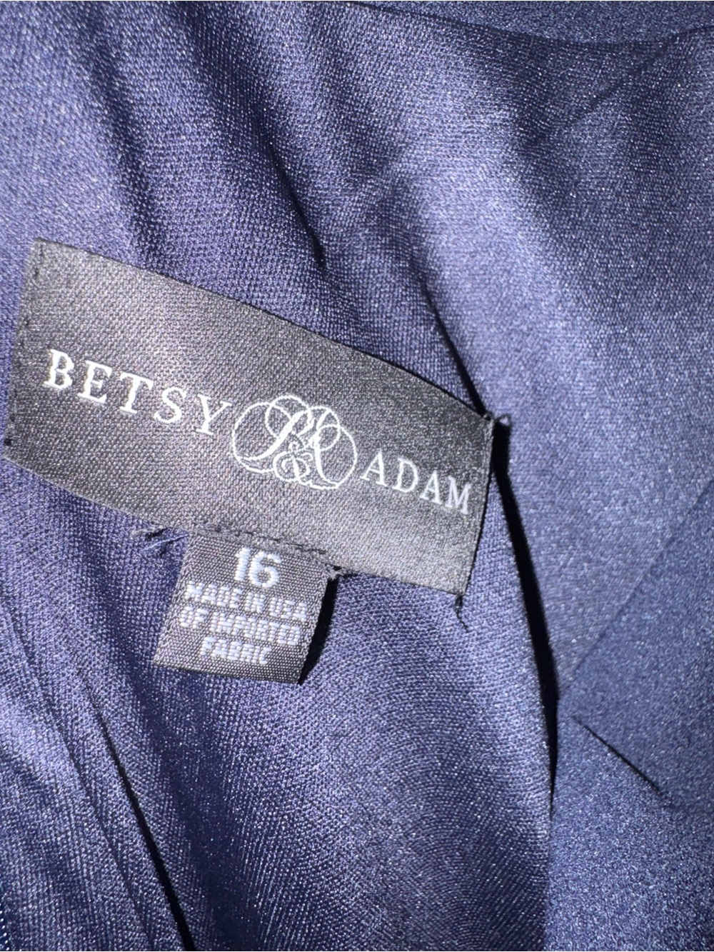 NWT Betsy & Adam Navy Off-The-Shoulder Scuba Crepe Evening Gown in Navy - Picture 6 of 7